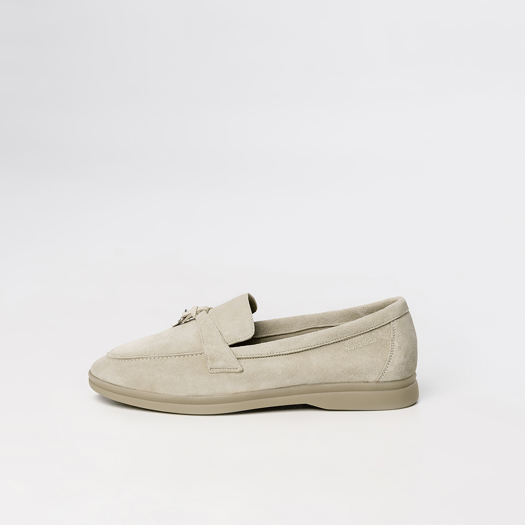 Женские лоферы цвет бежевый - фото 5