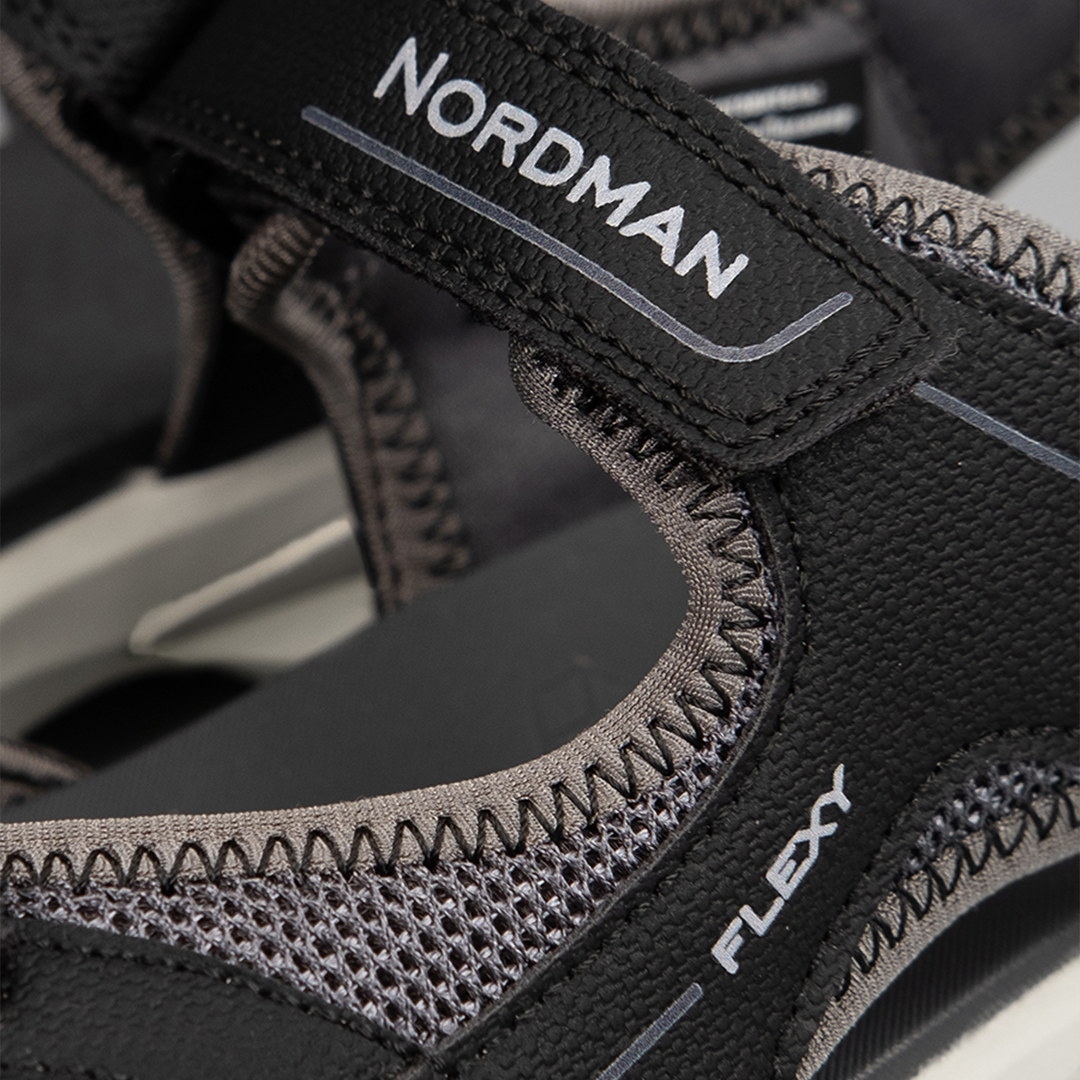 Детские летние сандалии чёрно-серые - фото 10