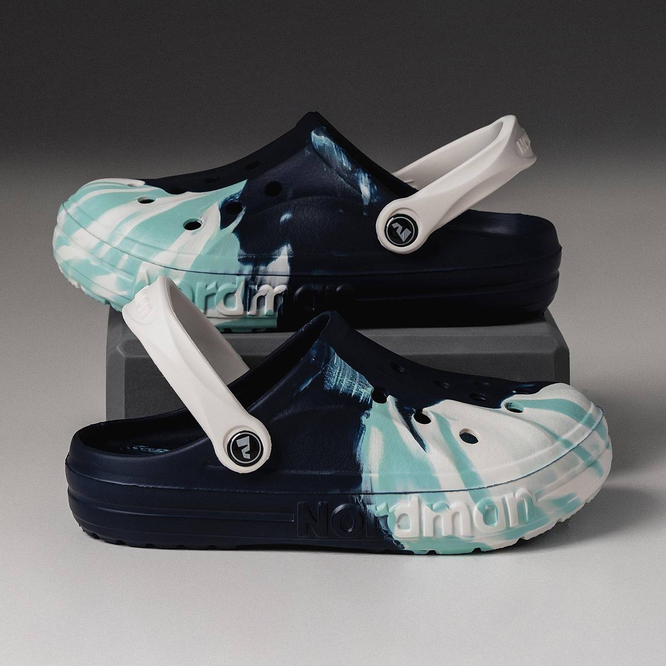 Сабо из ЭВА Nordman Shark цвет синий с модуляцией бело-голубой - фото 3