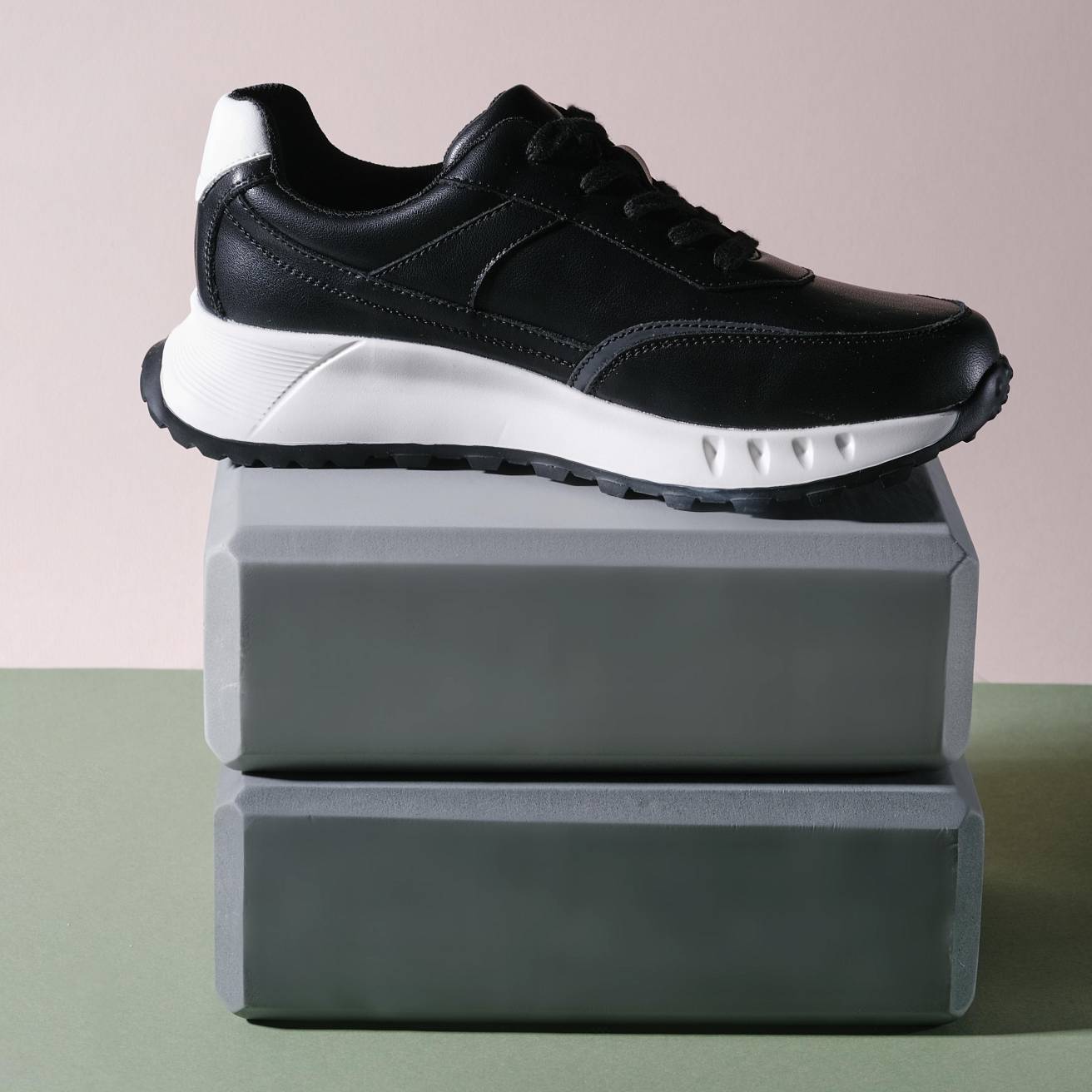 Кроссовки Nordman женские черные - фото 2