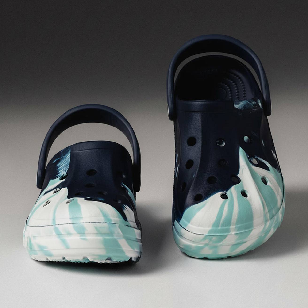 Сабо из ЭВА Nordman Shark цвет синий с модуляцией белый,,голубой - фото 1