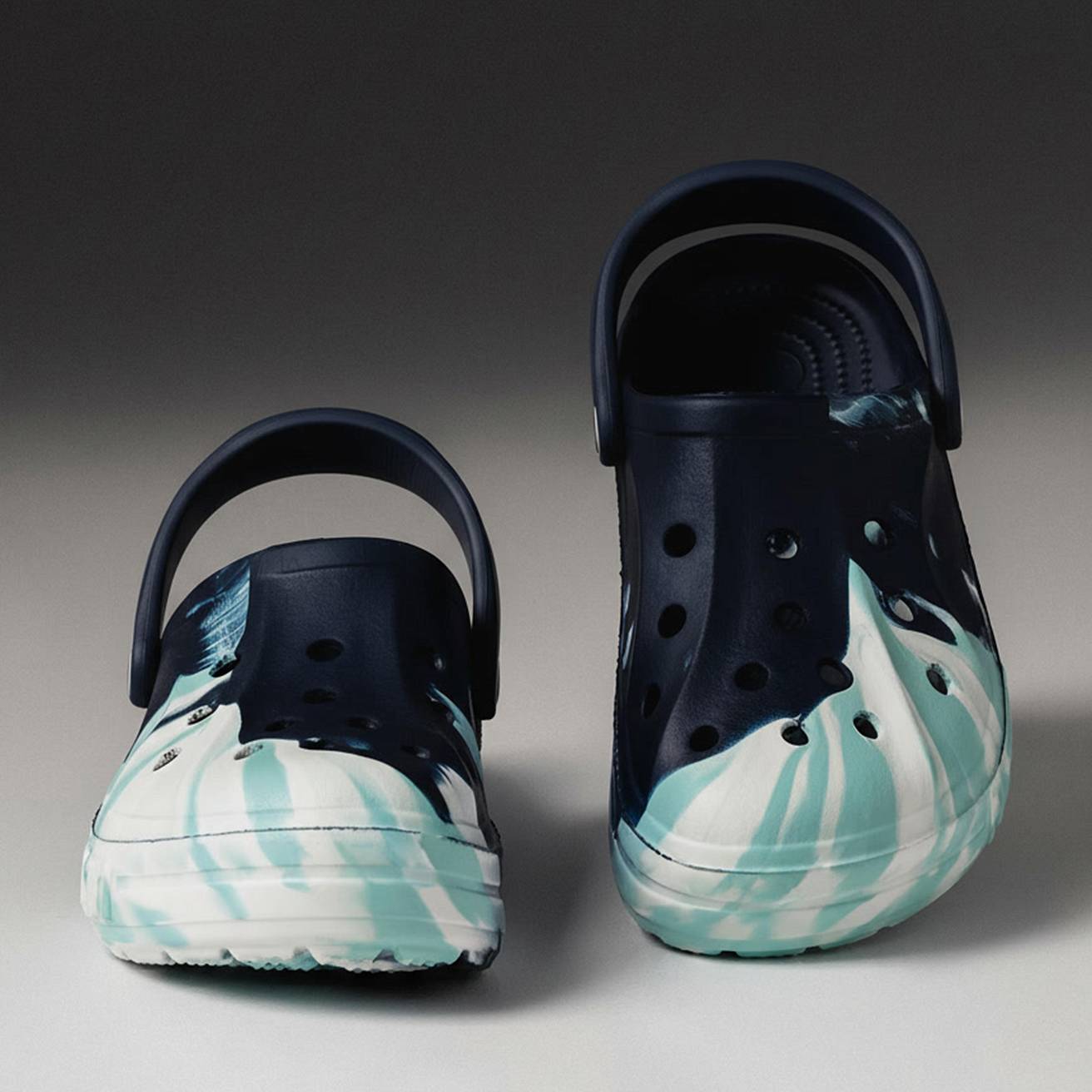 Сабо из ЭВА Nordman Shark цвет синий с модуляцией белый,голубой - фото 1