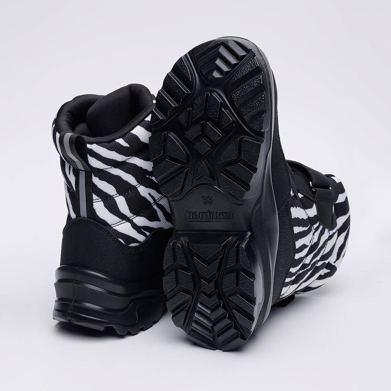 Детские зимние ботинки Cosmo на двух липучках принт зебра - фото 4