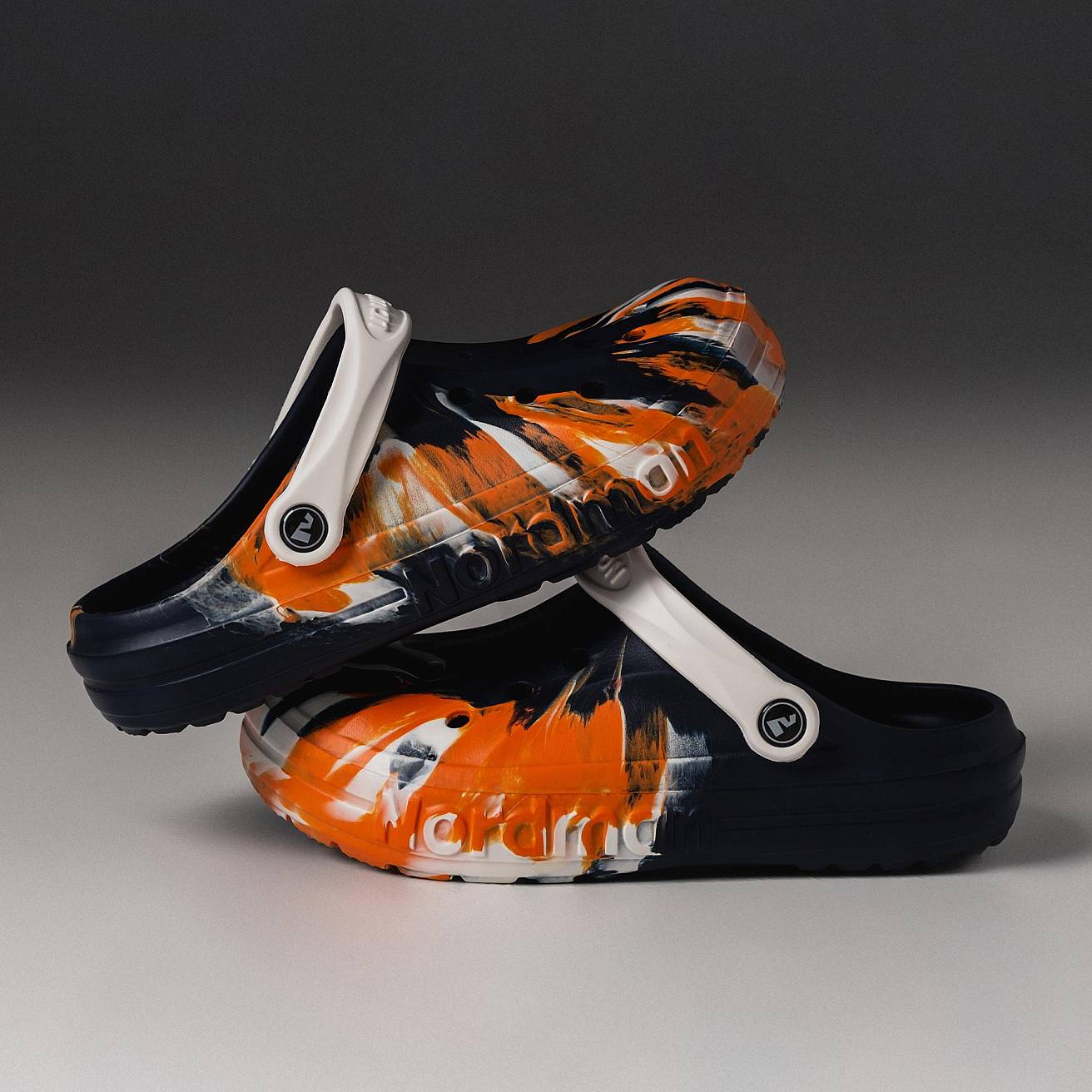 Сабо из ЭВА Nordman Shark цвет синий с модуляцией бело-оранжевой - фото 3