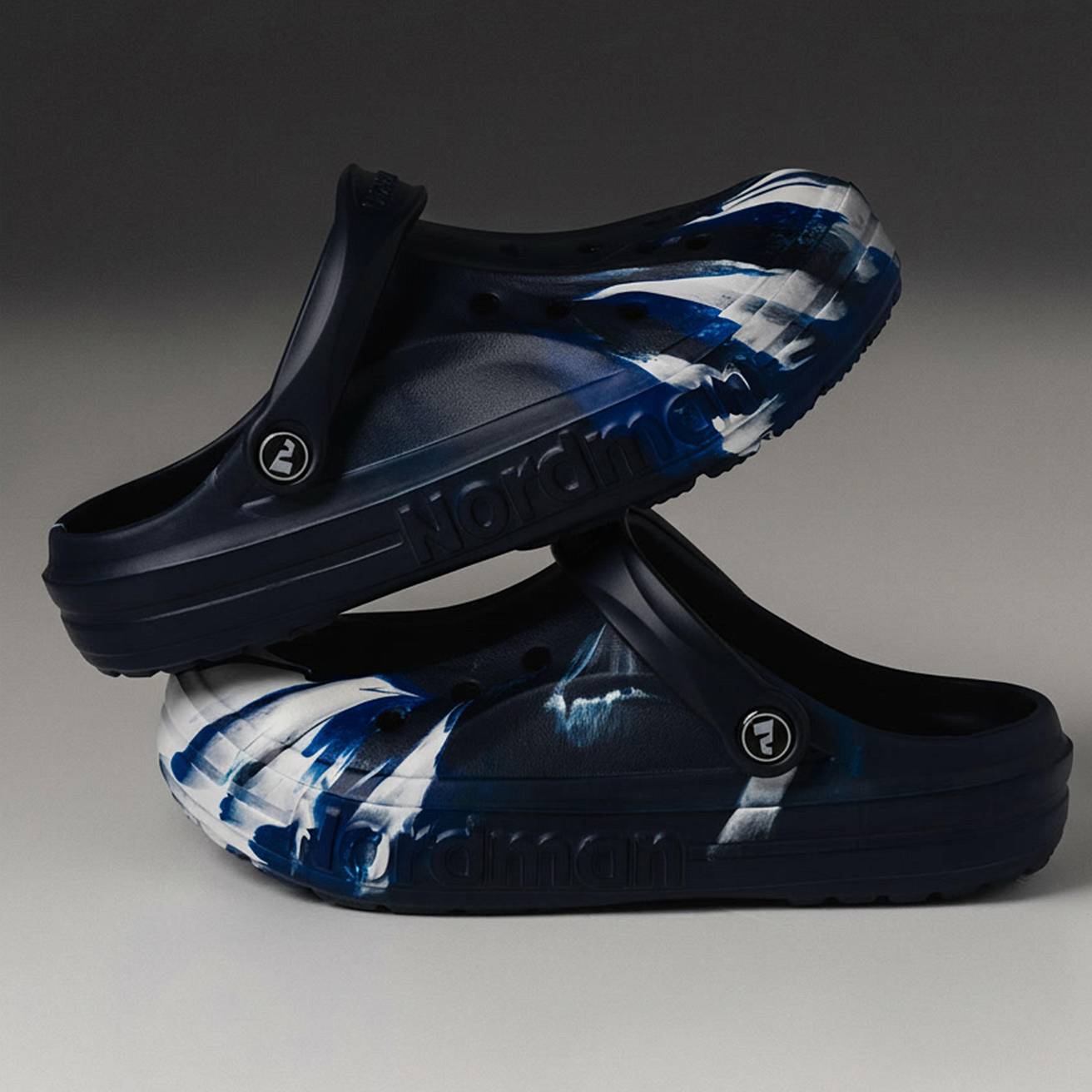 Сабо из ЭВА Nordman Shark цвет синий с модуляцией белый,синий - фото 2