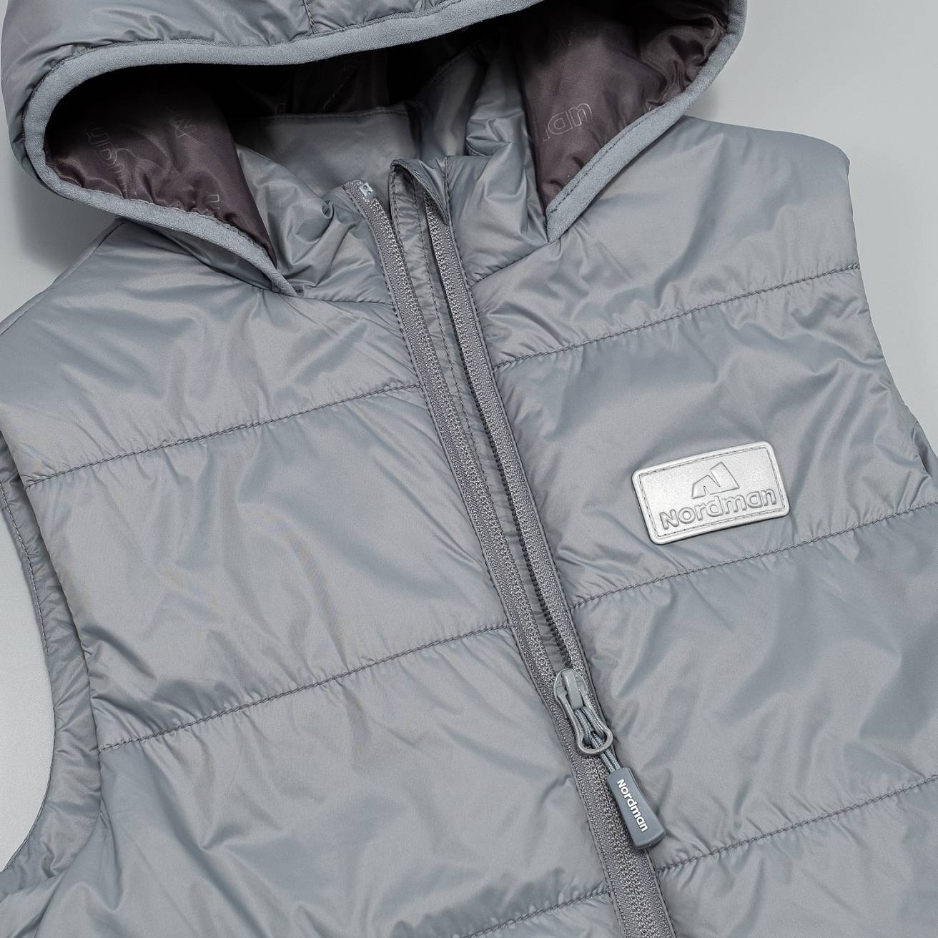 Nordman Wear жилет утепленный для мальчика серый - фото 5