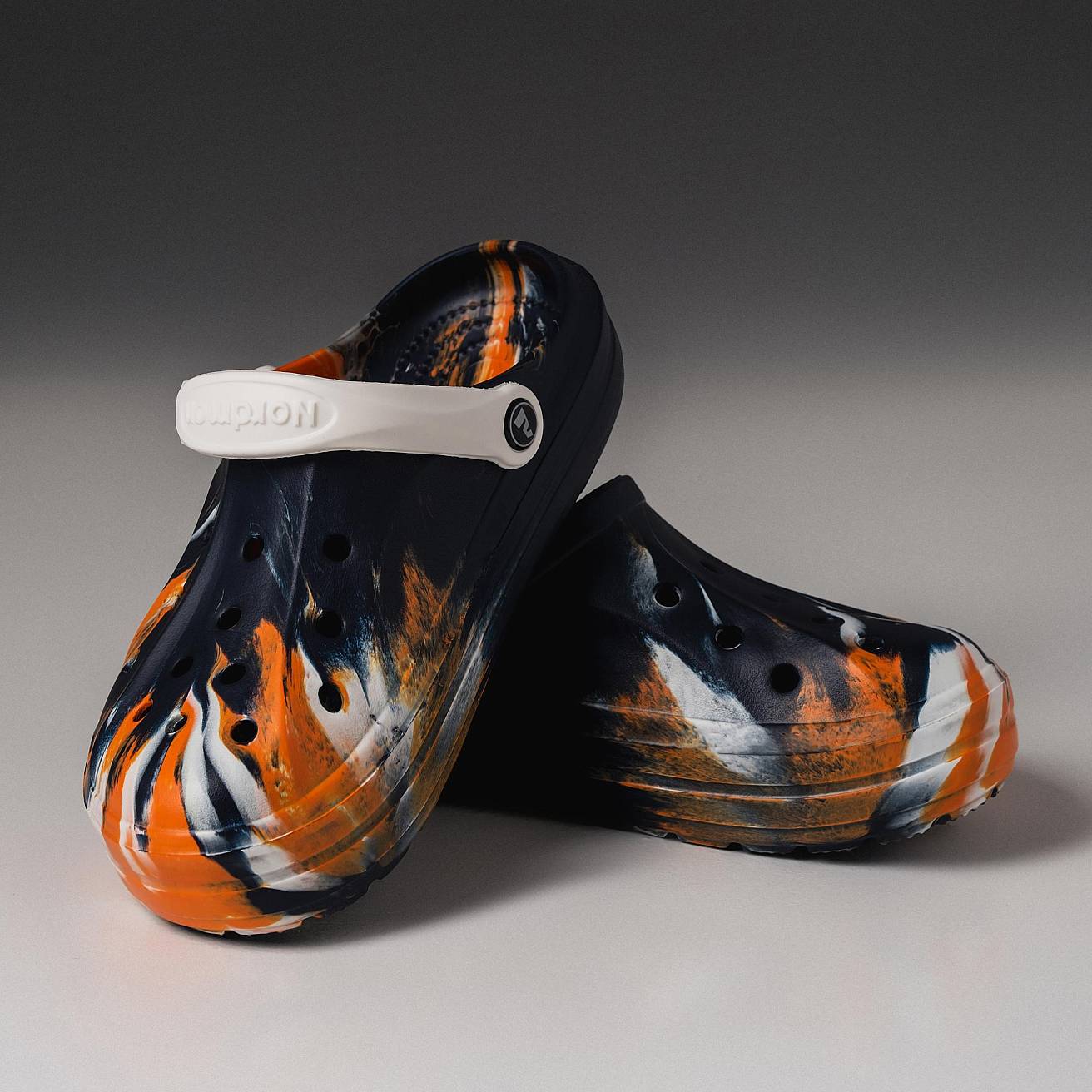 Сабо из ЭВА Nordman Shark цвет синий с модуляцией бело-оранжевой - фото 5