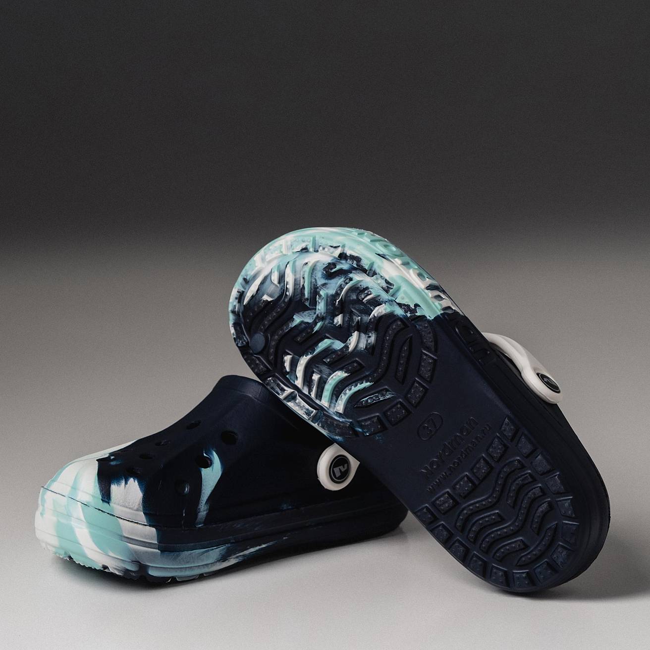 Сабо из ЭВА Nordman Shark цвет синий с модуляцией бело-голубой - фото 2