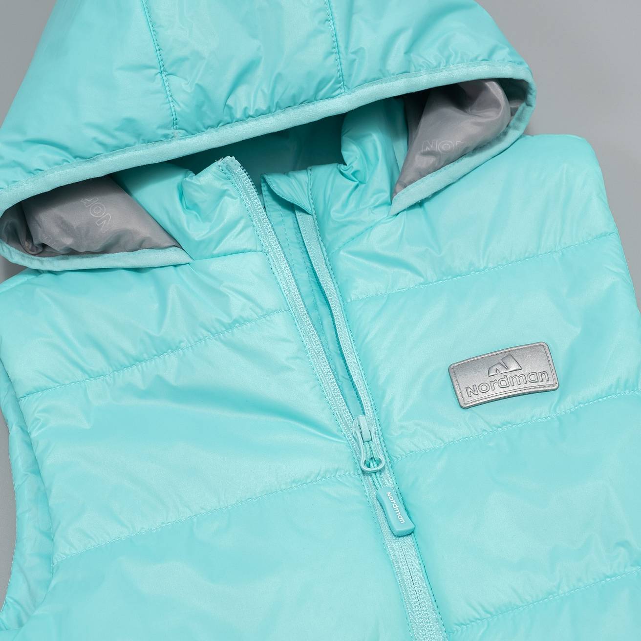 Nordman Wear жилет утепленный для девочки мятный - фото 5