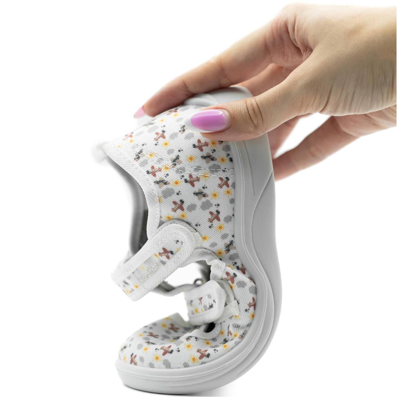 Тапочки детские Nordman Stars белые - фото 2