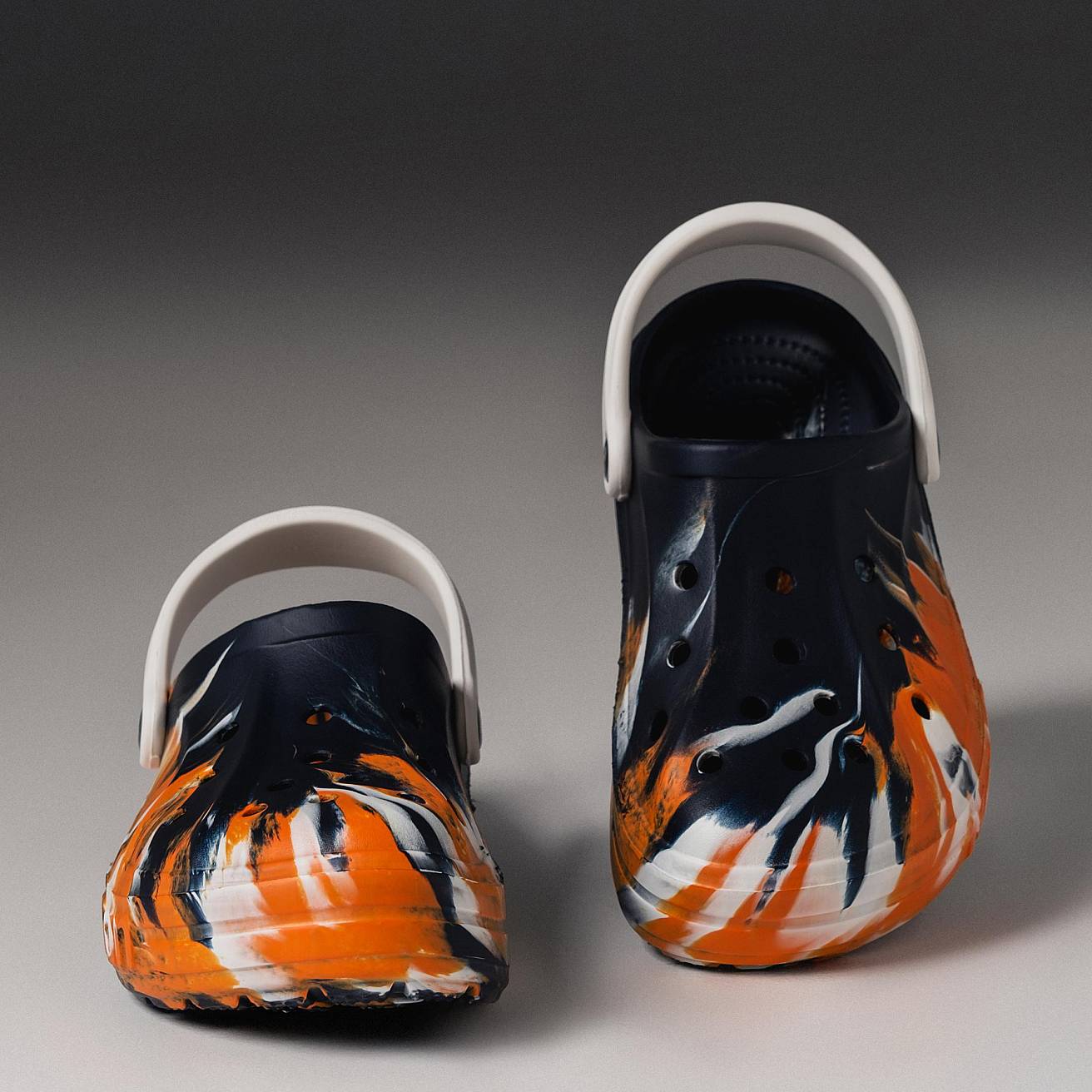 Сабо из ЭВА Nordman Shark цвет синий с модуляцией бело-оранжевой - фото 4