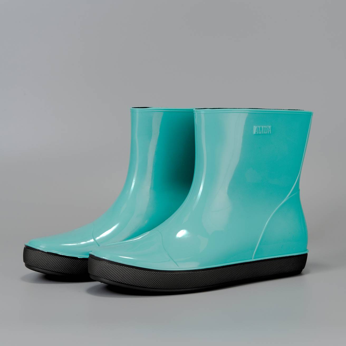 Женские ботильоны Nordman Alida светло-зеленые с серой подошвой - фото 1